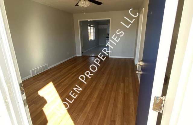 1817 Janeen Street Gallery 4