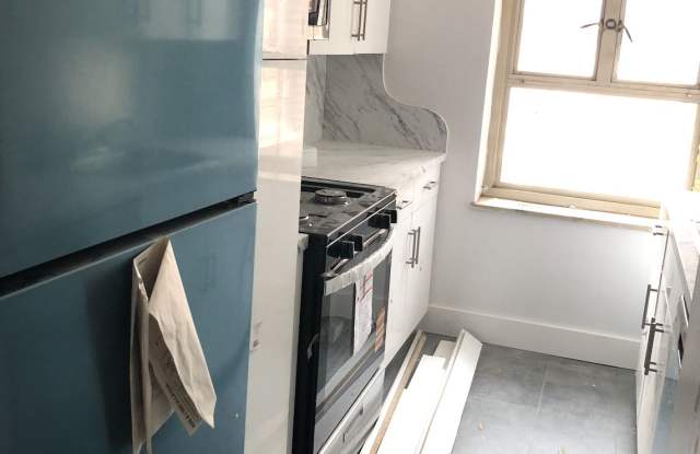 194-02 67th Ave photos photos