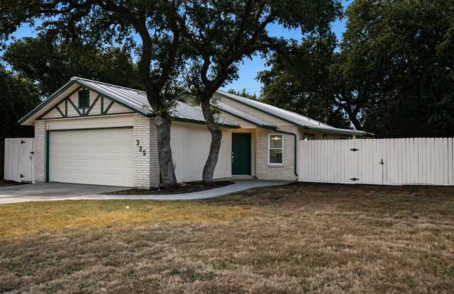 325 BENTWOOD DR Gallery 2