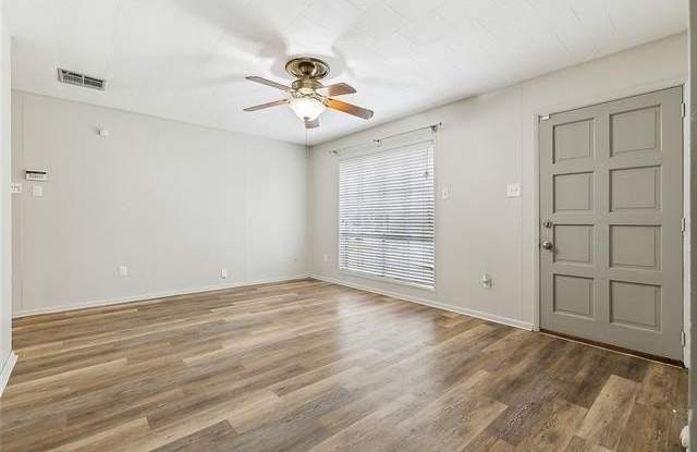 416 GERRIE Court Gallery 4