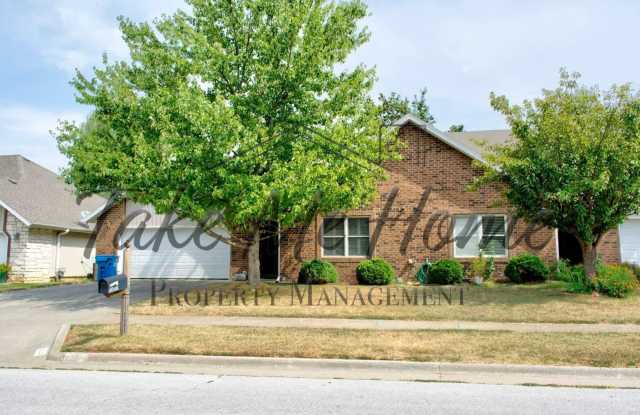 3 Bedroom 2.5 Baths in Kickapoo District! photos photos