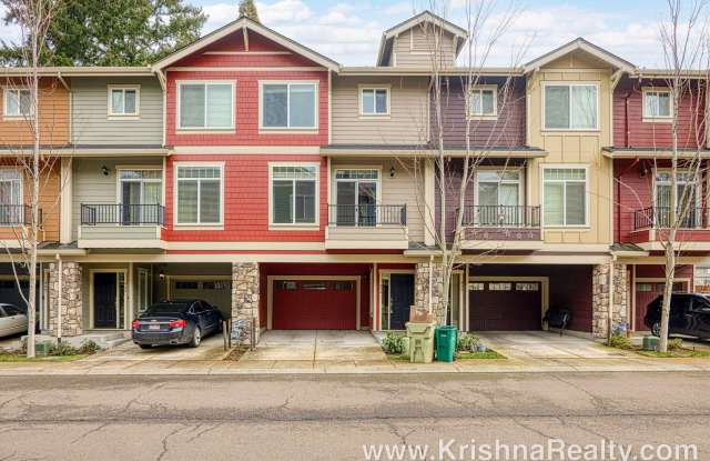 Lovely 3 BR | 2.5 BA Townhome | Hillsboro | Minutes from Orenco Station | Excellent Location! photos photos