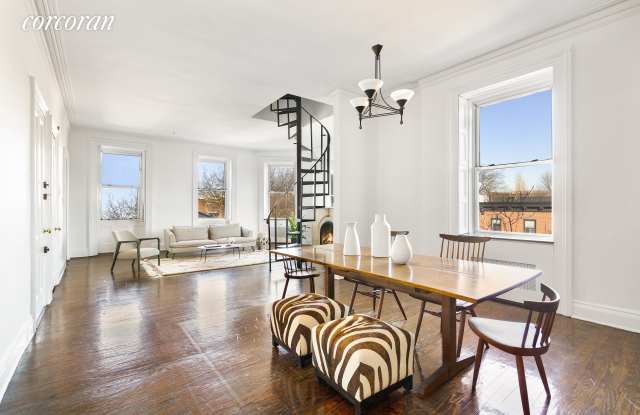 374 Clinton Street - 374 Clinton Street, Brooklyn, NY 11231