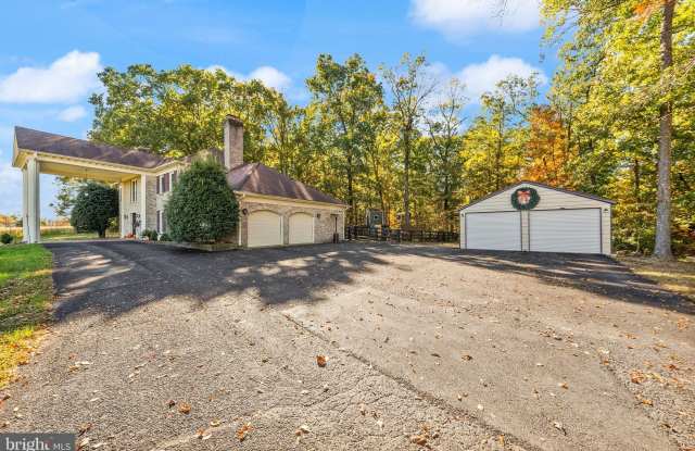 3470 PIN OAK Court Gallery 3