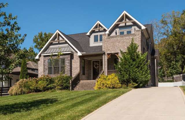 Dream home in the heart of Belle Meade, located on a private dead-end street! photos photos