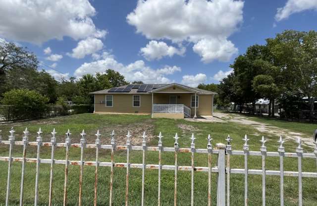 1243 Gillette Boulevard photos photos