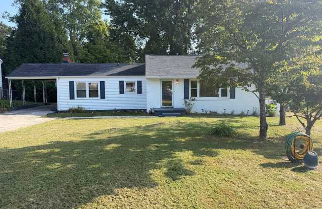CHARMING 3 BEDROOM RANCH HOME IN S. KNOX!! photos photos CHARMING 3 BEDROOM RANCH HOME IN S. KNOX!! photos photos