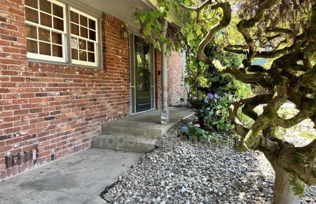 1458 Greenwood Drive Northeast Gallery 3