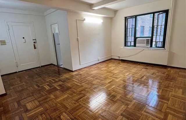 2465 38th St Apt 4C Gallery 1
