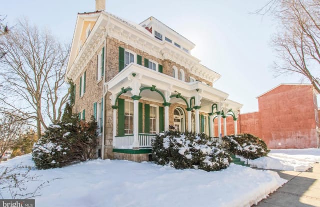 832 DEKALB ST #UNIT 1 - FIRST FLOOR - 832 DeKalb St, Norristown, PA 19401