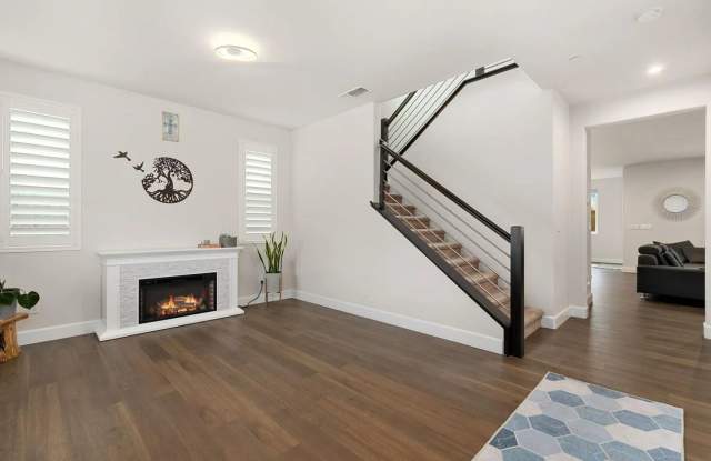 Executive 5 Bedroom, 3 Bathroom Rocklin Home in Whitney Ranch Gallery 3