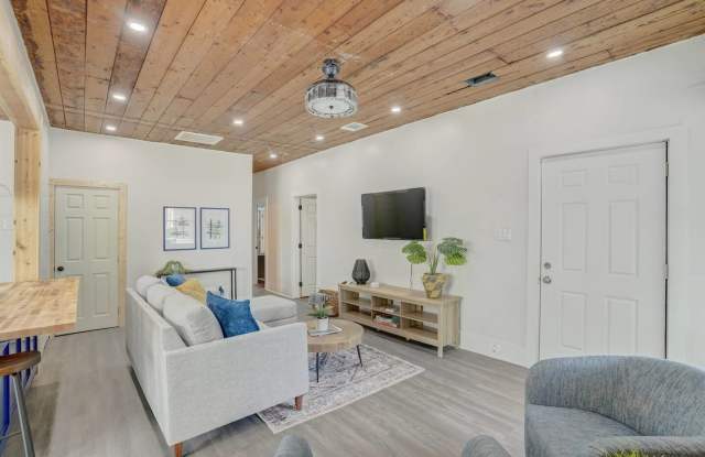 1311 W French Pl Gallery 2