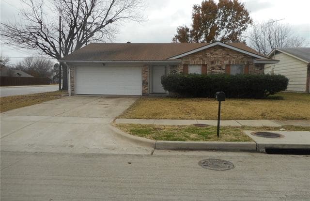 401 Southlake Drive - 401 Southlake Dr, Forney, TX 75126