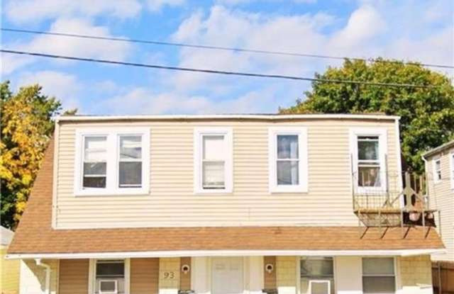 93 Stanton Street unit: 2 photos photos