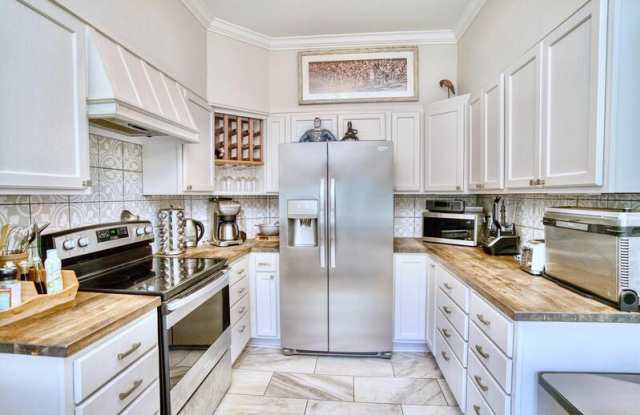 310 Bailey Street - . Gallery 4