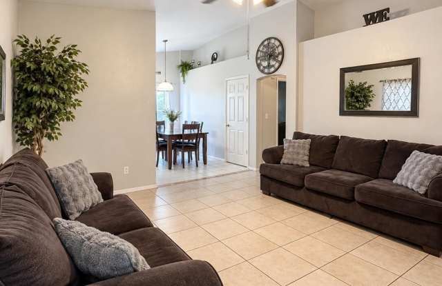 8634 W MARIPOSA Drive Gallery 3