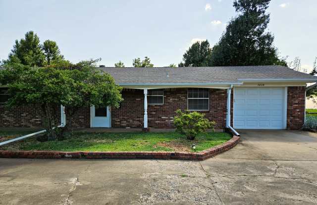 Beautiful 2 Bed 2 Bath Moments Away From Lake Hefner!!!-COMING SOON! photos photos