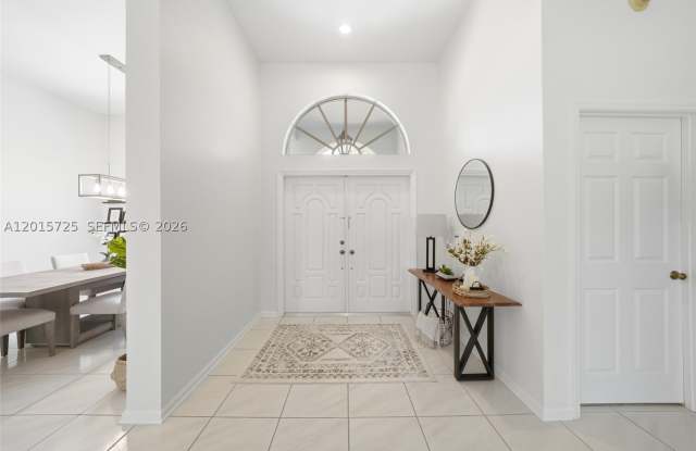 11008 Boca Woods Ln Gallery 2