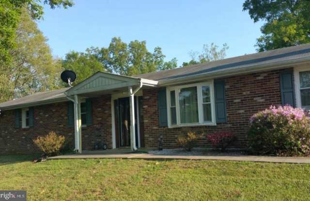 12381 GROSSTOWN Road Gallery 2