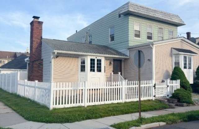 142 Longfellow St photos photos