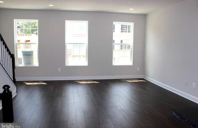 3640 DUCKHORN WAY Gallery 4