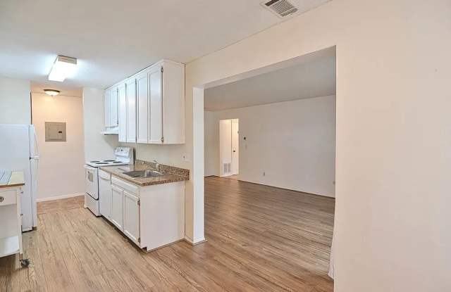 42 Shrewsbury Green Dr Unit H photos photos