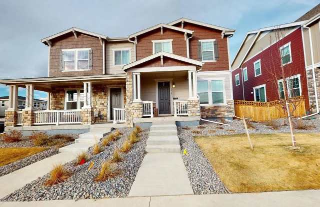Charming 3BR Townhome in Aurora - 6060 North Netherland Court, Aurora, CO 80019