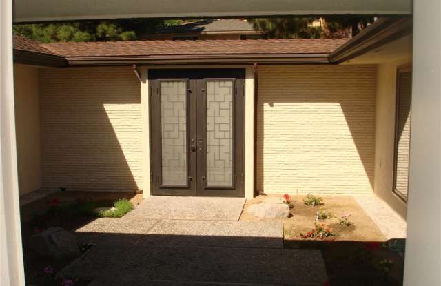 1328 J Lee Circle Gallery 3