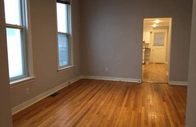 1110 West Newport Avenue Gallery 4