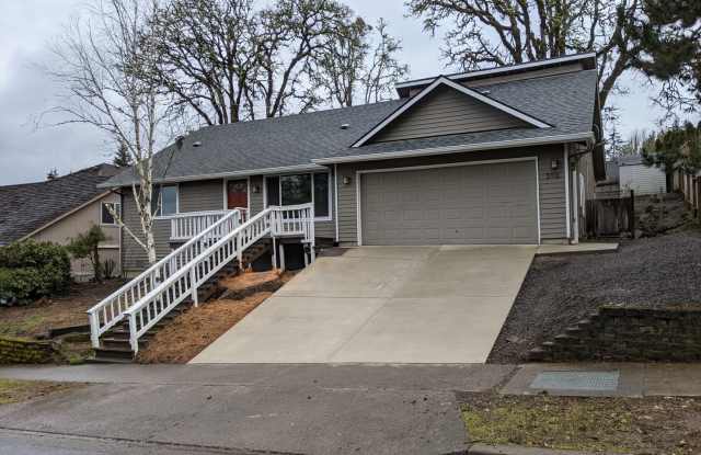 Beautiful 4-Bedroom, 2-Bath Plus Office In Thurston Area With 2550sf! - 519 South 67th Street, Springfield, OR 97478