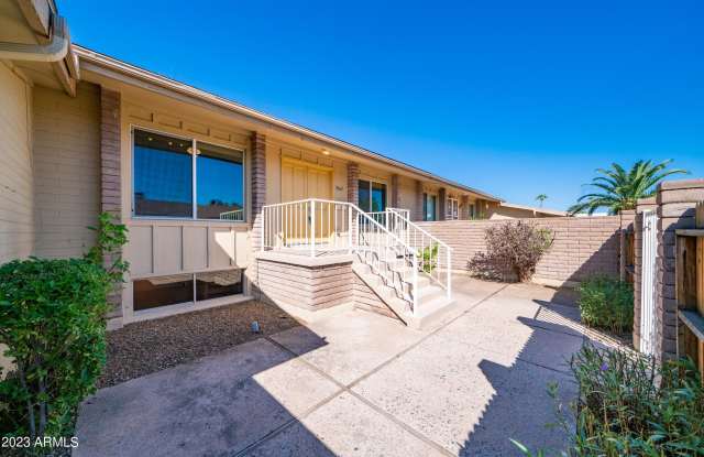 7607 E MINNEZONA Avenue Gallery 3
