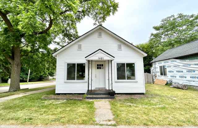 Three Bedroom Home in Muskegon photos photos