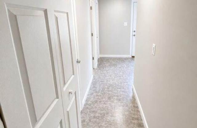 55 SNICKERS Court Gallery 2
