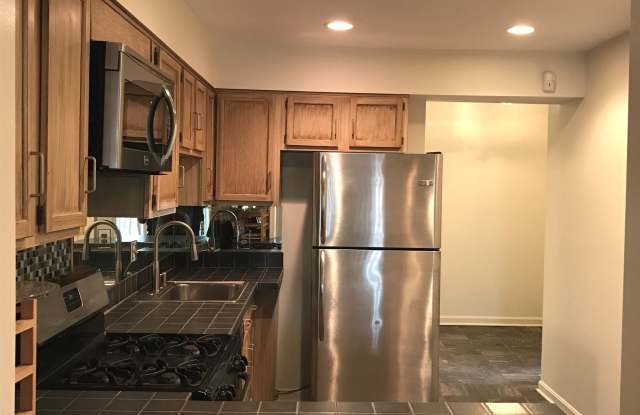 1336 1/2 L STREET SE Gallery 2