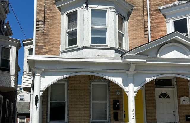 535 George photos photos