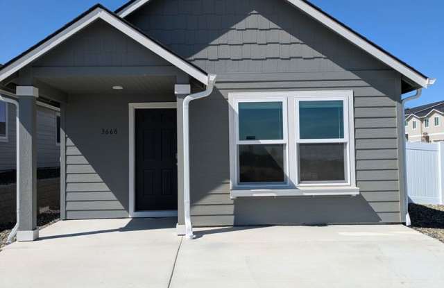 Brand new 3 bedroom/2 bathroom ready for move in Gallery 1