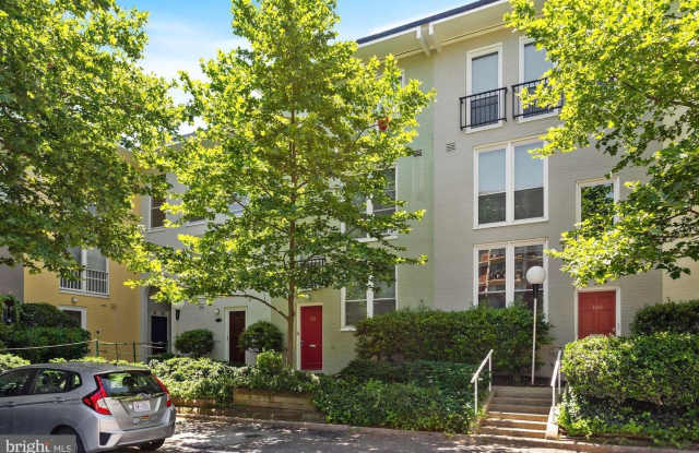 158 G ST SW #147 photos photos