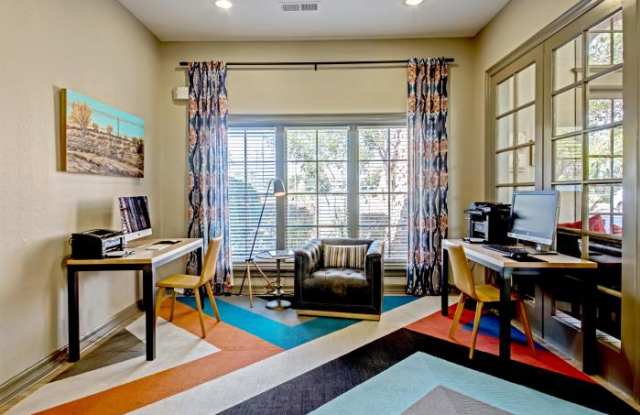 6608 Brodie Ln Gallery 3