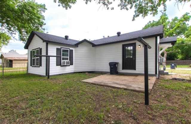 114 Owens Lane - 114 Owens Lane, Denton, TX 76209 114 Owens Lane - 114 Owens Lane, Denton, TX 76209