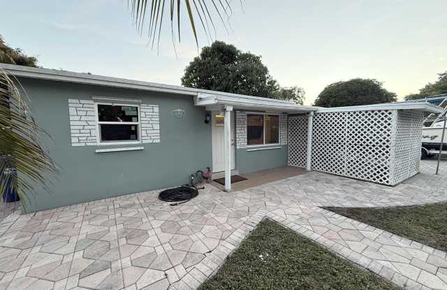 1382 NE 28th Street photos photos