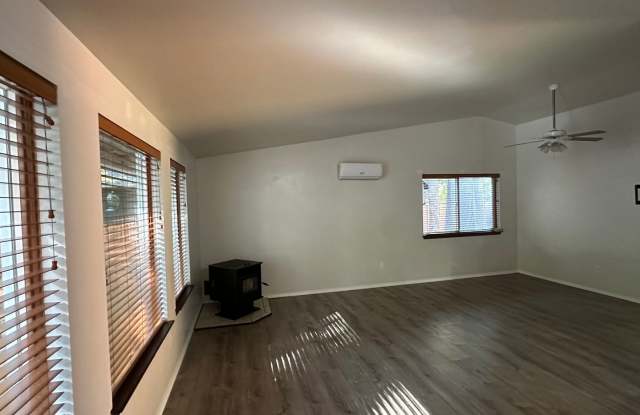 Spacious 4-Bedroom Home in Gated Clearwood Community! Gallery 4