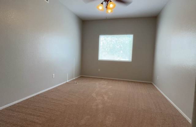 6041 CRYSTAL TALON Street Gallery 2
