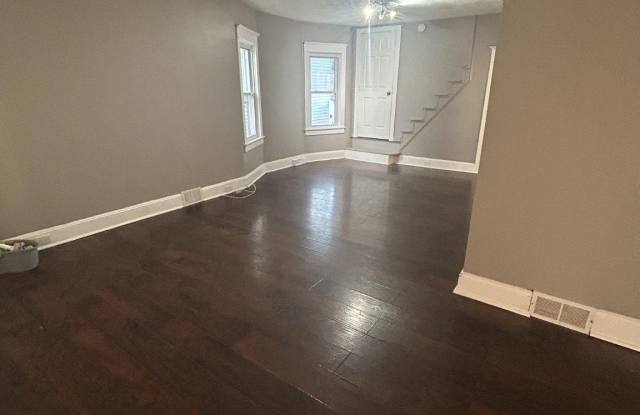 296 HOMECREST Avenue Gallery 4