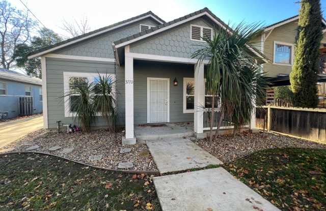 3 Bed / 2 Bath | North Oak Park Home Available 06/05/25 - 3770 4th Avenue, Sacramento, CA 95817 3 Bed / 2 Bath | North Oak Park Home Available 06/05/25 - 3770 4th Avenue, Sacramento, CA 95817