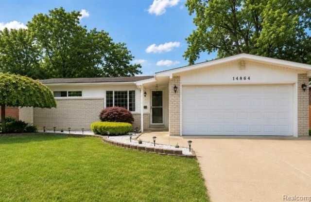 14864 Yorkshire Street photos photos