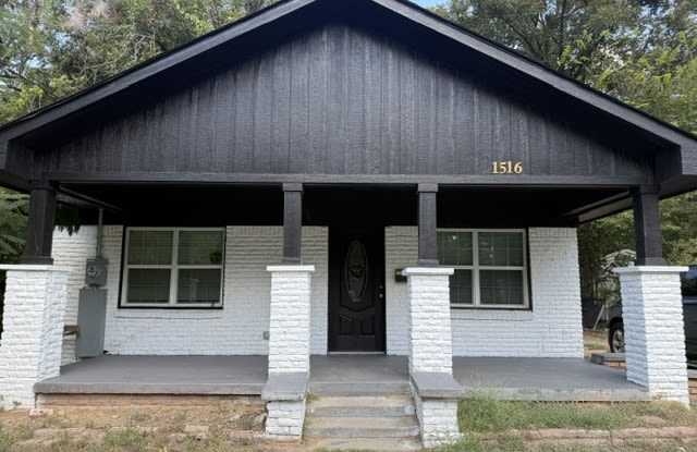 1516 North Street Gallery 1
