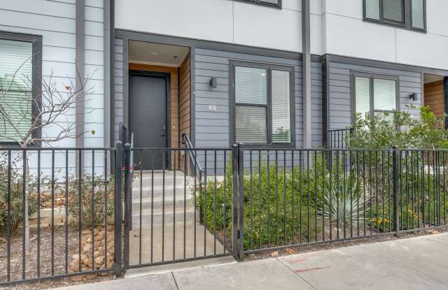 LUXURY 3-BEDROOM TOWNHOUSE AT GRAYSON HOUSE photos photos