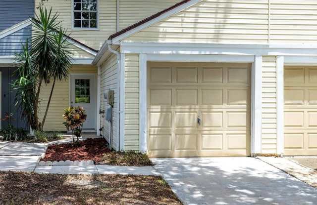 6211 OAK CLUSTER CIRCLE photos photos