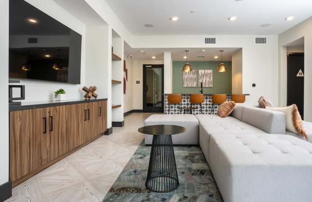 Los Alamitos Luxury Apartments Gallery 3