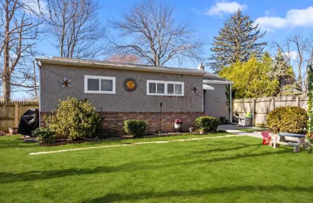 4709 Arendell Ave Gallery 3